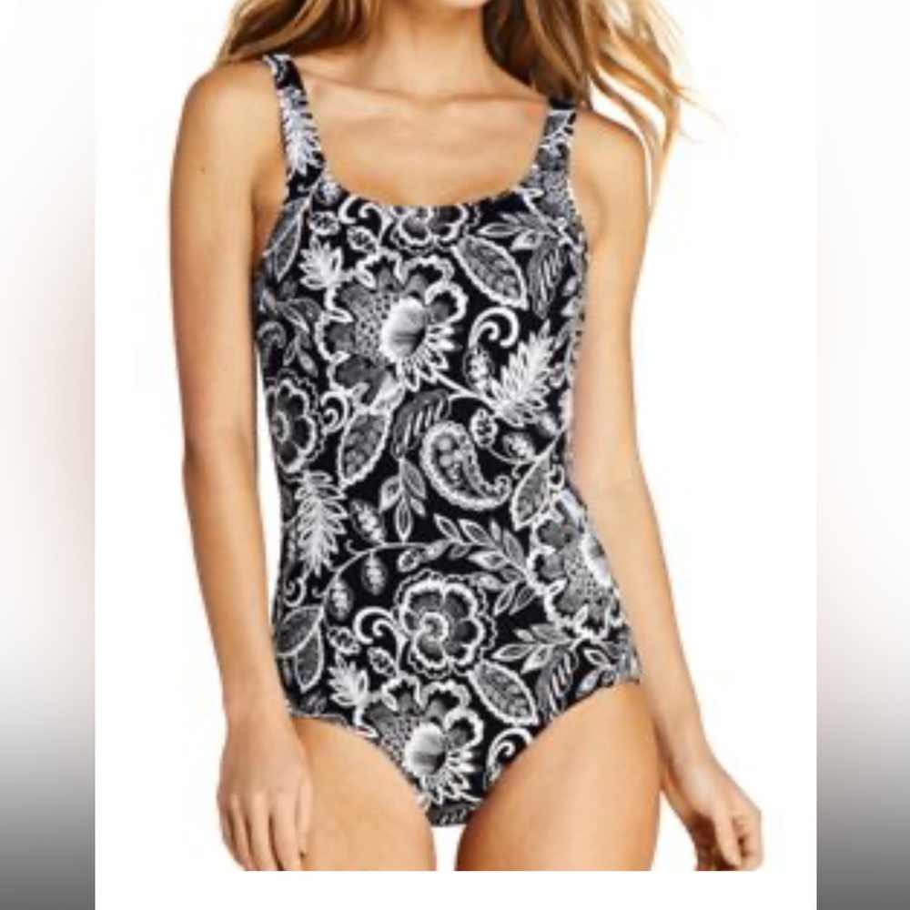 NWT Land’s End One Piece Swimsuit size 4